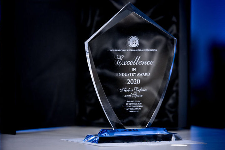 excellence-industry-award.e71e187e